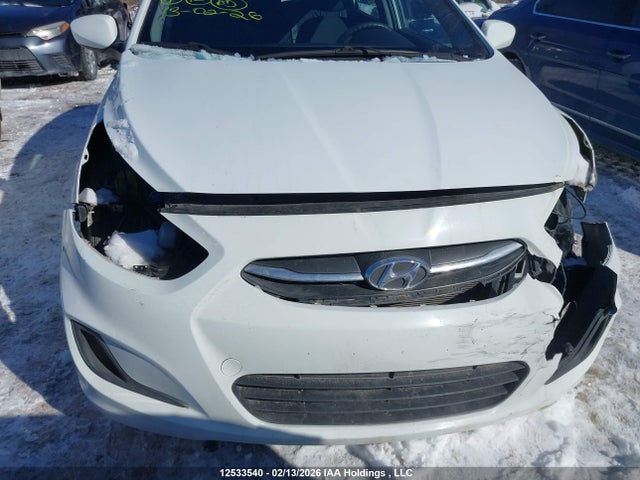 12533540 :رقم المزاد ، KMHCT5AE1FU234155 vin ، 2015 Hyundai Accent مزاد بيع