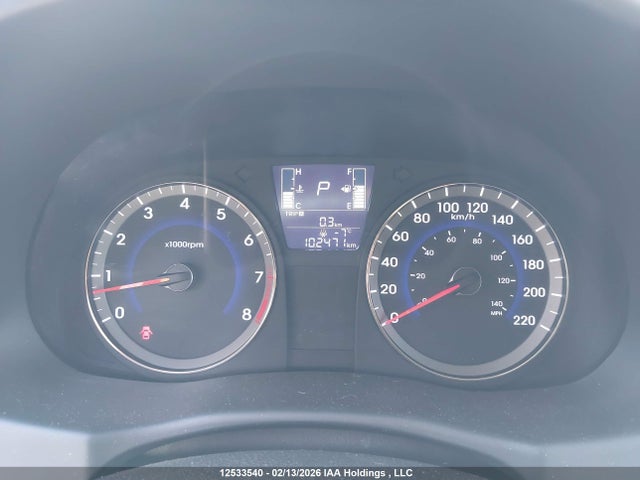 12533540 :رقم المزاد ، KMHCT5AE1FU234155 vin ، 2015 Hyundai Accent مزاد بيع