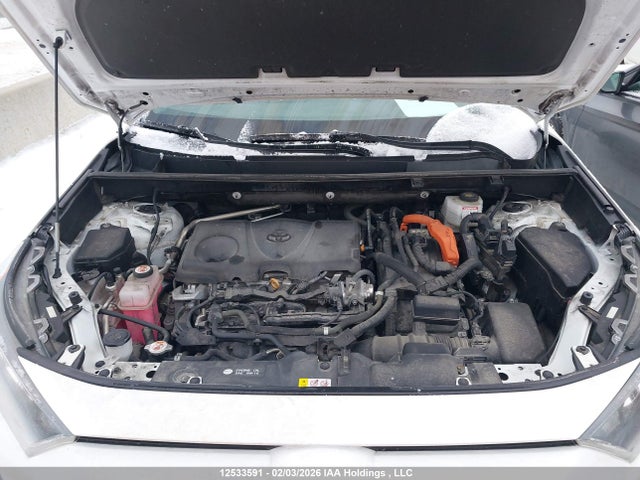 2T3BWRFV5NW135668 Toyota RAV4 LE