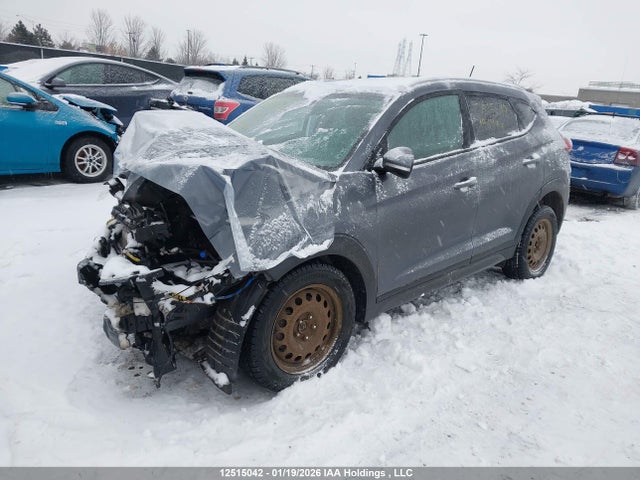 KM8J3CA40GU196499 Hyundai Tucson Premium