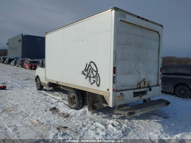 2004 Chevrolet Express Comm Cutaway Standard მანქანა იყიდება აუქციონზე, vin: 1GBJG31U741114326, აუქციონის ნომერი: 12533640