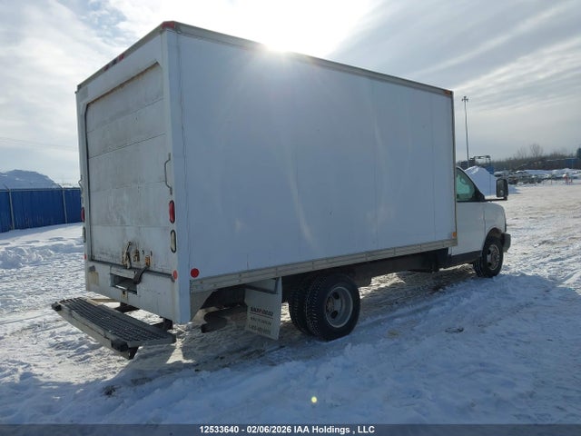 2004 Chevrolet Express Comm Cutaway Standard მანქანა იყიდება აუქციონზე, vin: 1GBJG31U741114326, აუქციონის ნომერი: 12533640