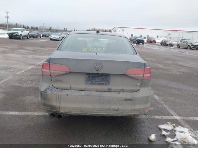 3VWL07AJ3GM270275 Volkswagen Jetta Sel/sel Premium