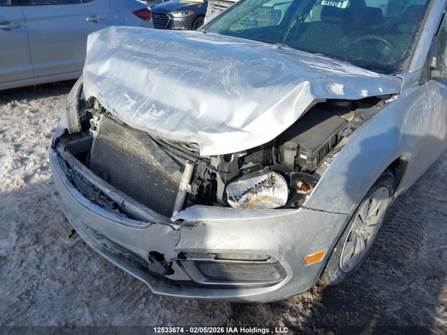 1G1PE5SBXG7184398 Chevrolet Cruze
