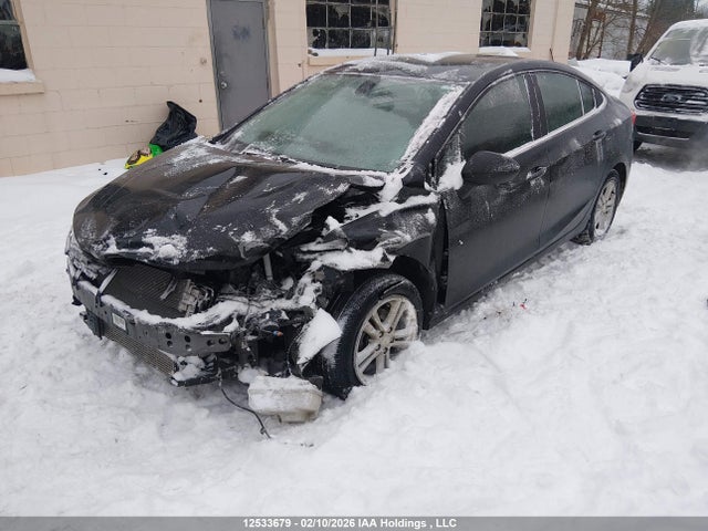 1G1BE5SMXJ7241329 Chevrolet Cruze Lt Auto