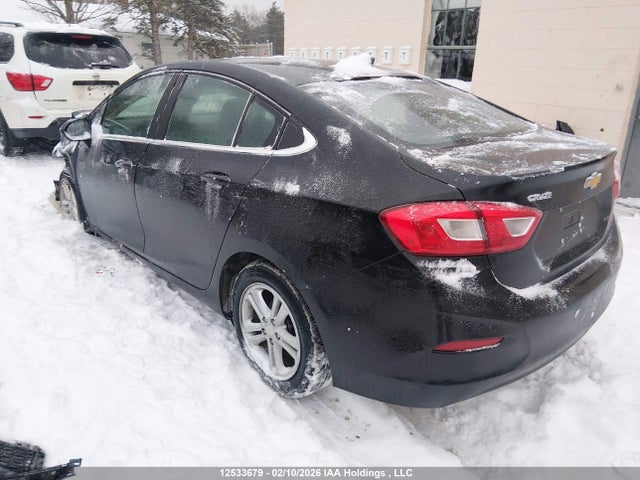 1G1BE5SMXJ7241329 Chevrolet Cruze Lt Auto
