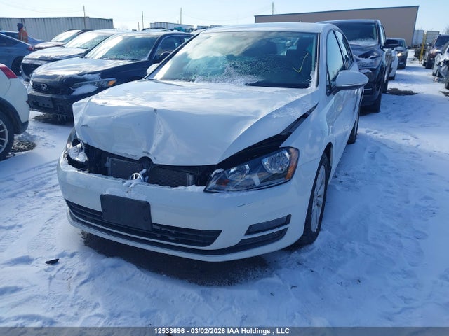 3VW217AU8FM072440 Volkswagen Golf