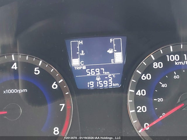 KMHCT5AE2FU202735 Hyundai ACCENT GL