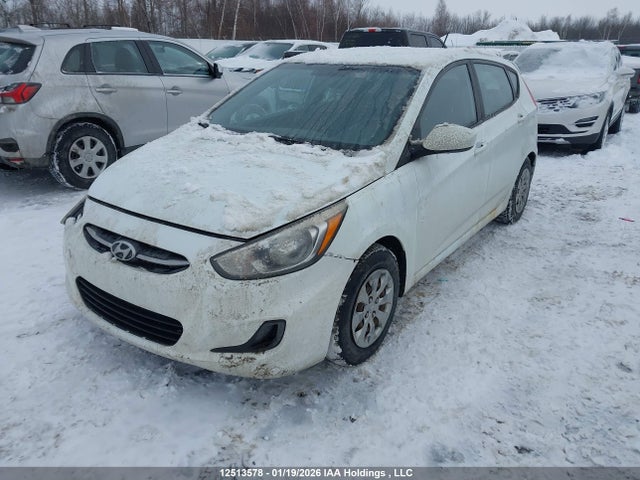 KMHCT5AE2FU202735 Hyundai ACCENT GL