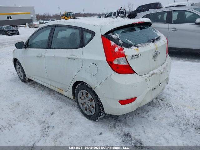 KMHCT5AE2FU202735 Hyundai ACCENT GL