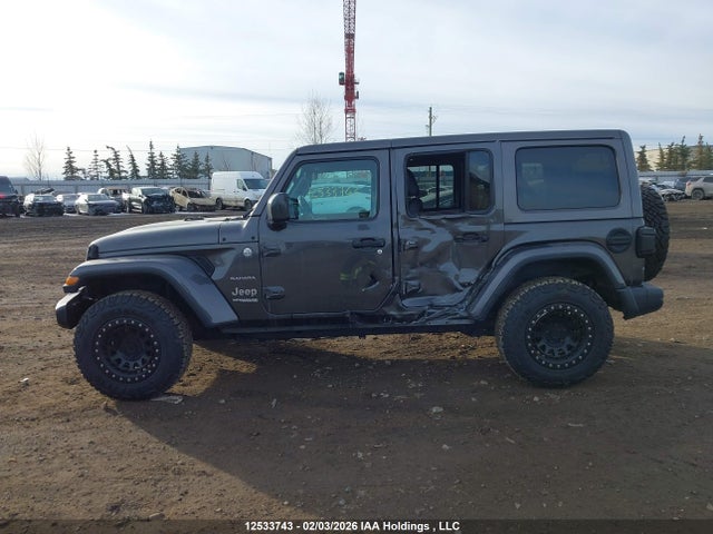 1C4HJXEGXKW680889 Jeep Wrangler Unlimited Sahara