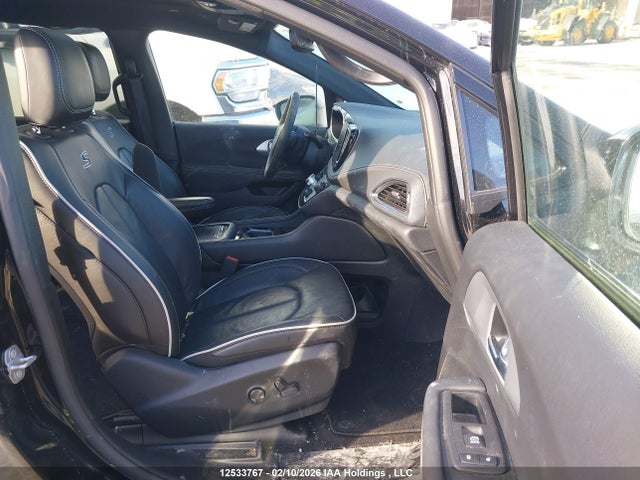 Chrysler Pacifica Limited 2025 2C4RC1GG4SR603453 Image 5