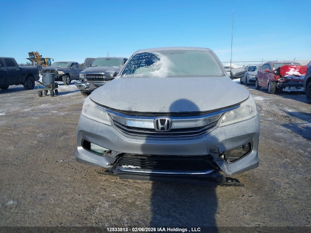 Продажа на аукционе авто 2016 Honda Accord Lx, vin: 1HGCR2F3XGA800276, номер лота: 12533813