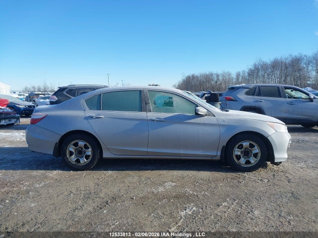 Продажа на аукционе авто 2016 Honda Accord Lx, vin: 1HGCR2F3XGA800276, номер лота: 12533813
