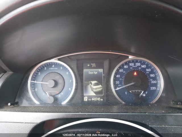 12533874 :رقم المزاد ، 4T1BF1FK2FU497443 vin ، 2015 Toyota Camry Le مزاد بيع