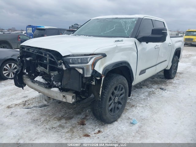 Aukcja sprzedaży 2025 Toyota Tundra Hybrid Platinum 4x4, vin: 5TFNC5DB8SX111704, numer aukcji: 12533907