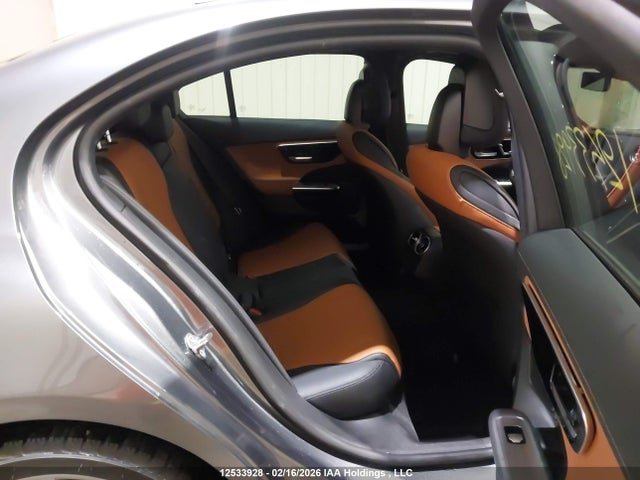 W1KAF4HB3NR044096 Mercedes-Benz C 300 4matic