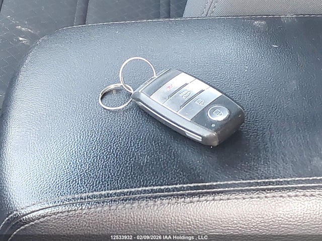 5XYPGDA39KG517949 KIA Sorento 2.4l Lx
