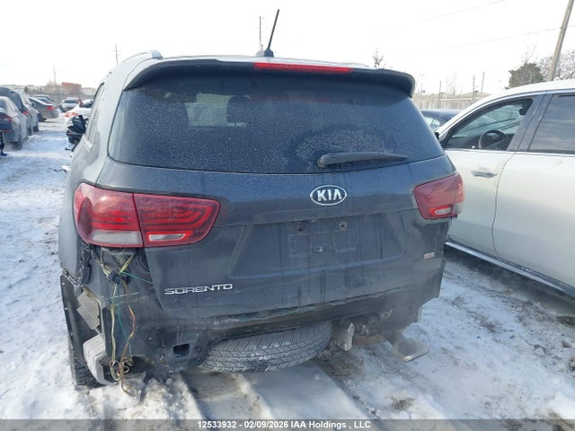5XYPGDA39KG517949 KIA Sorento 2.4l Lx