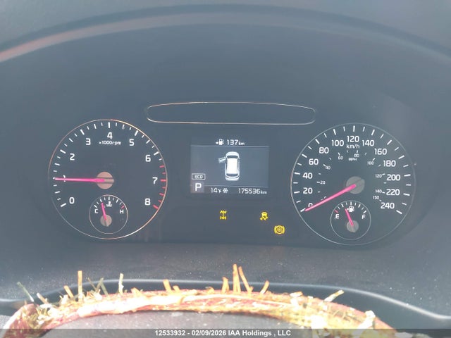 5XYPGDA39KG517949 KIA Sorento 2.4l Lx