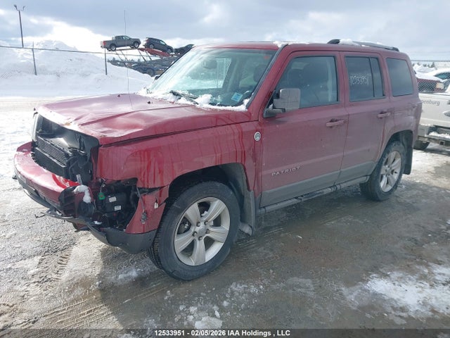 1C4NJRABXGD618274 Jeep Patriot Sport/north