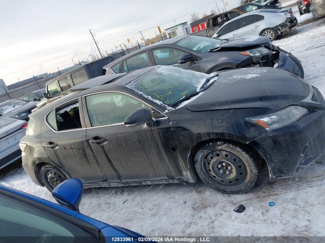JTHKD5BH6H2285878 Lexus CT 200H