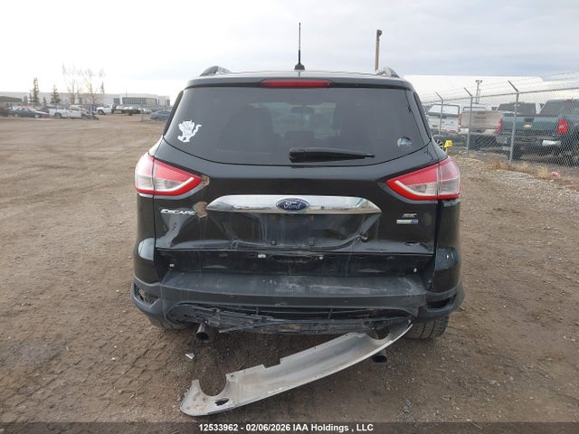 1FMCU9G94FUC16120 Ford ESCAPE SE