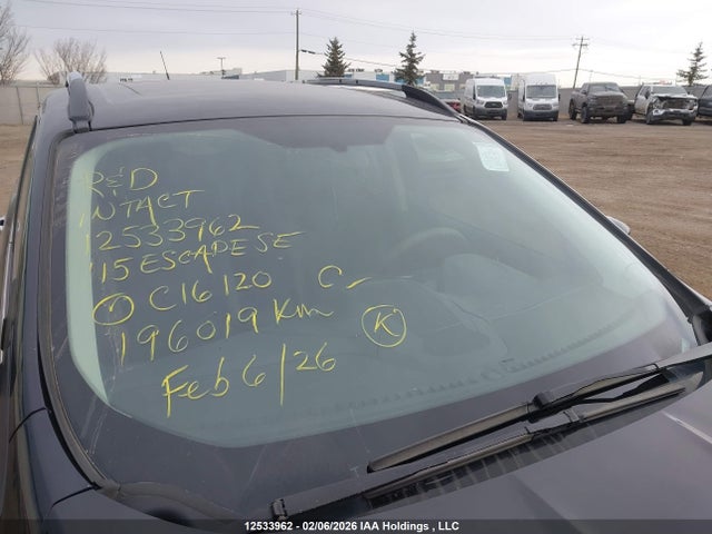 1FMCU9G94FUC16120 Ford ESCAPE SE