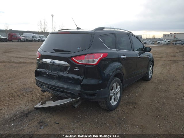 1FMCU9G94FUC16120 Ford ESCAPE SE