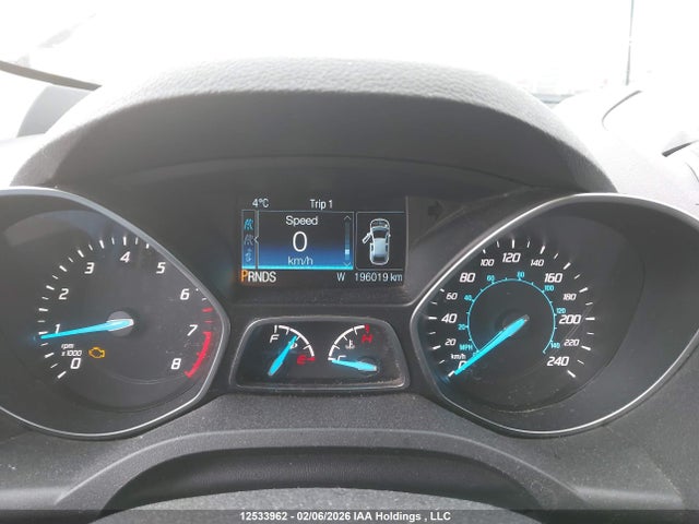 1FMCU9G94FUC16120 Ford ESCAPE SE