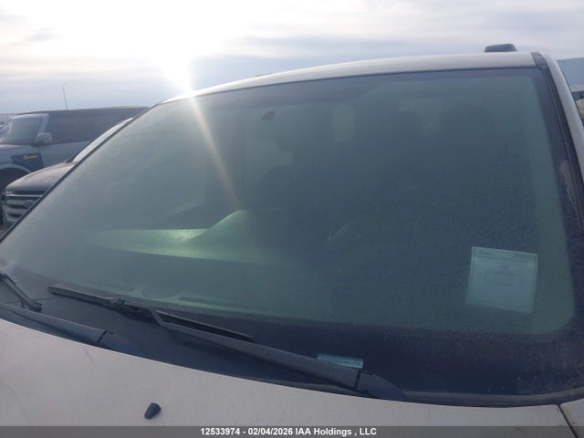 2C4RDGBG8FR611729 Dodge Grand Caravan Se