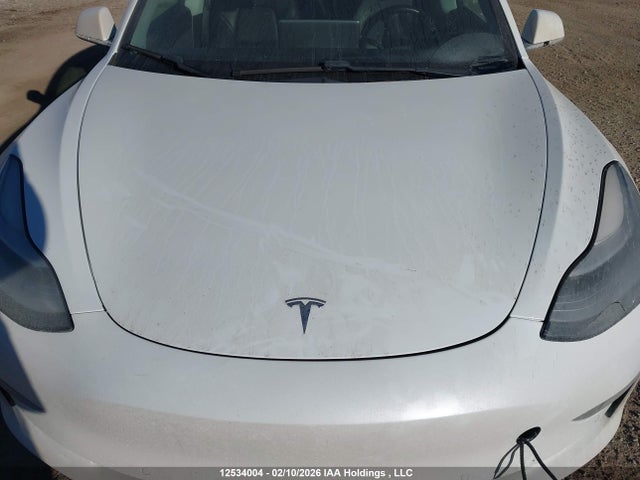 5YJ3E1EB8JF127161 Tesla MODEL 3