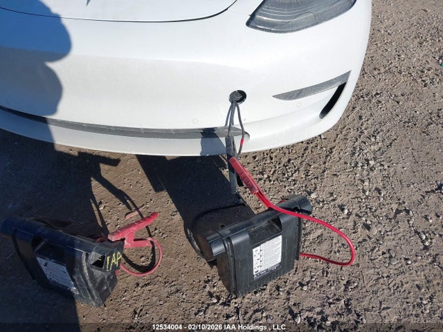 5YJ3E1EB8JF127161 Tesla MODEL 3