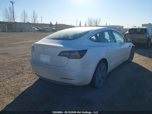 5YJ3E1EB8JF127161 Tesla MODEL 3