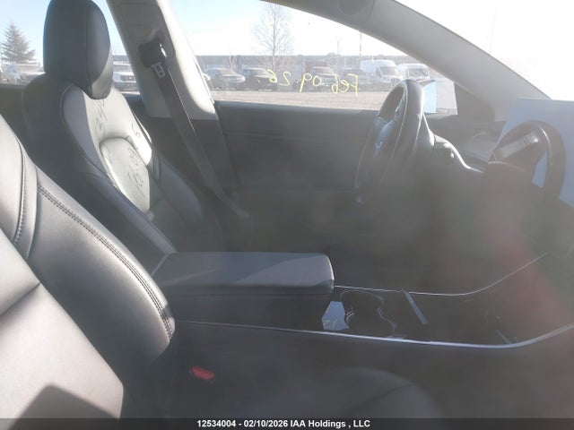 5YJ3E1EB8JF127161 Tesla MODEL 3