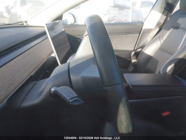 5YJ3E1EB8JF127161 Tesla MODEL 3