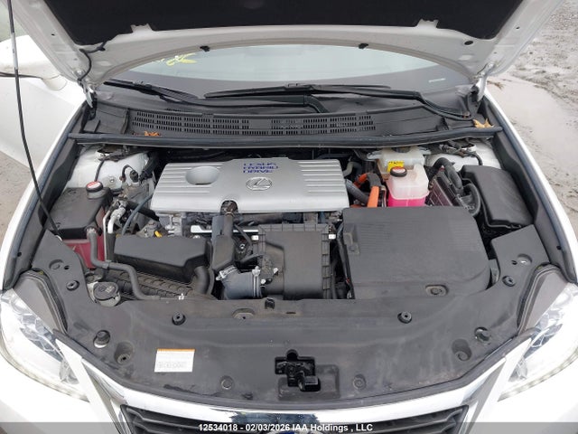 JTHKD5BH3F2221472 Lexus CT 200H
