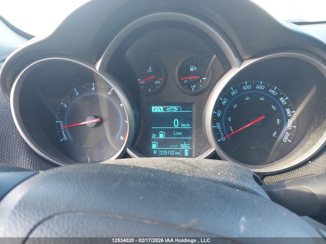 1G1PE5SBXE7379480 Chevrolet CRUZE LT