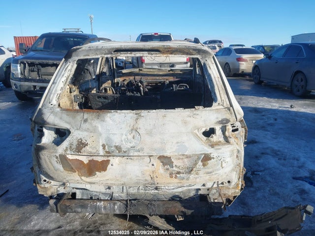 3VV4B7AX9LM132645 Volkswagen Tiguan Sel Premium R-line