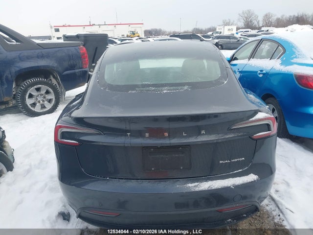 5YJ3E1EB6SF952083 Tesla MODEL 3