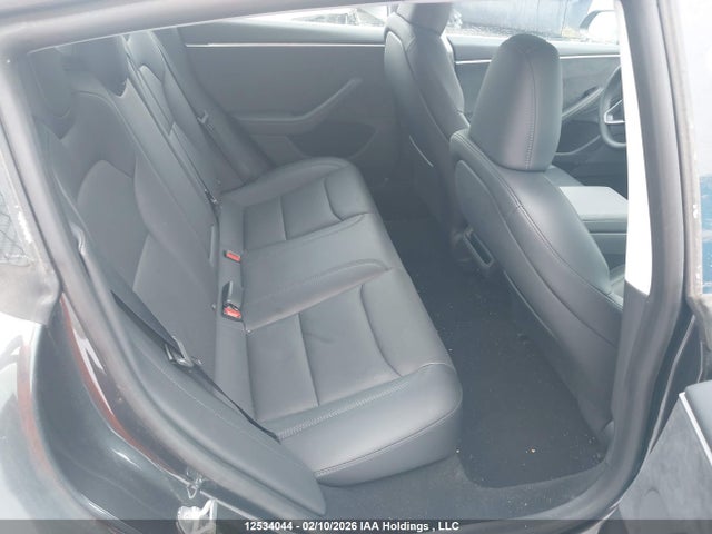 5YJ3E1EB6SF952083 Tesla MODEL 3
