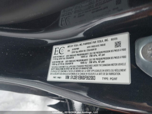 5YJ3E1EB6SF952083 Tesla MODEL 3