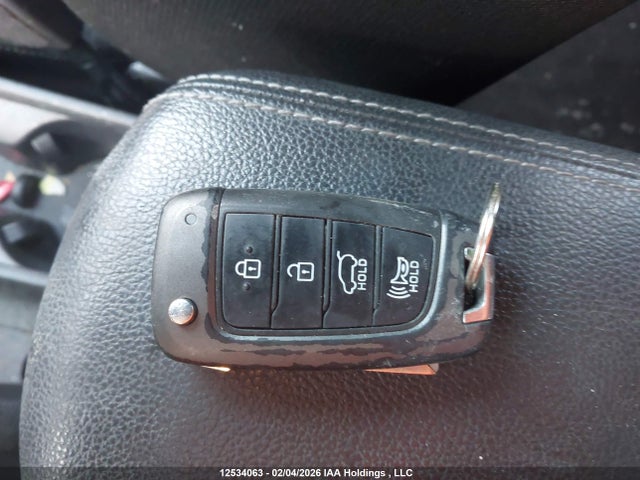 KMHH35LE1LU121482 Hyundai Elantra Gt Preferred Auto