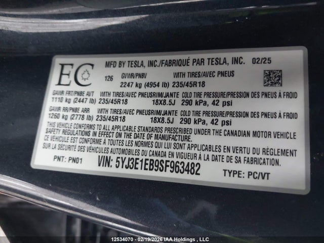 Продажа на аукционе авто 2025 Tesla Model 3, vin: 5YJ3E1EB9SF963482, номер лота: 12534070