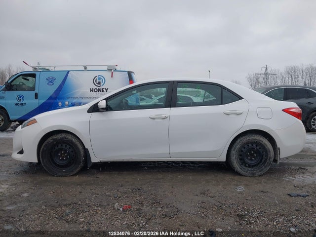 12534076 :رقم المزاد ، 2T1BURHE8HC875927 vin ، 2017 Toyota Corolla Le مزاد بيع