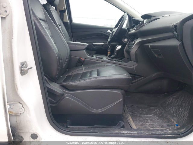1FMCU9H92JUB89345 Ford ESCAPE SEL