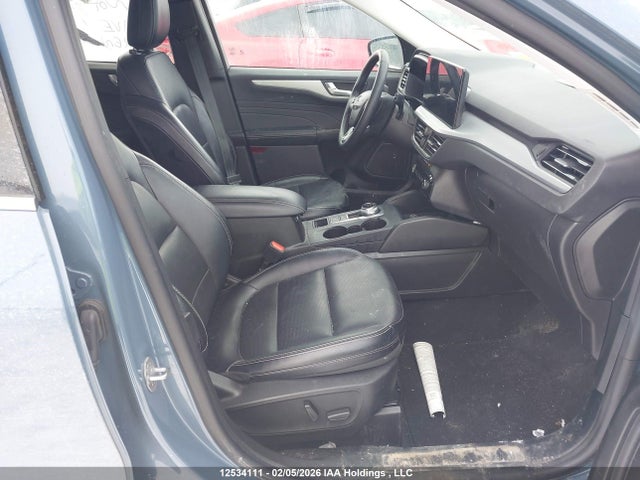 1FMCU9JA3RUB38727 Ford Escape Platinum