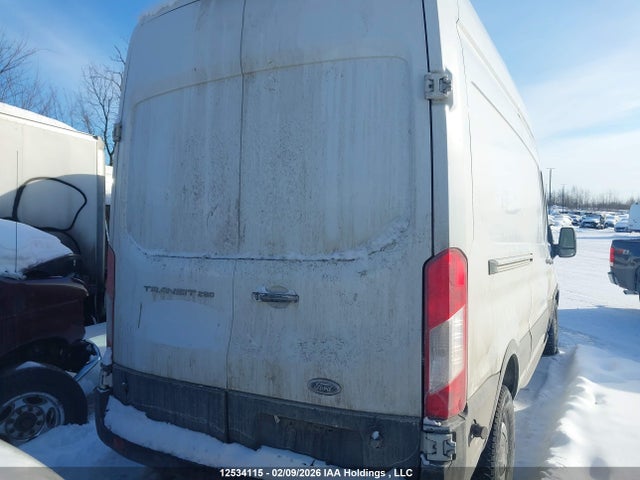 1FTBR1X82RKA78121 Ford Transit T-250
