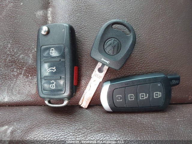 WVGJV7AX6FW583508 Volkswagen Tiguan S/se/sel/r-line