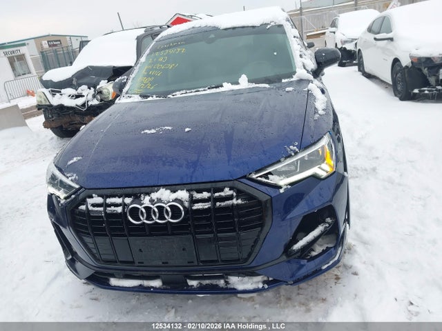 WA1EECF35M1006381 Audi Q3 Premium Plus S Line 45